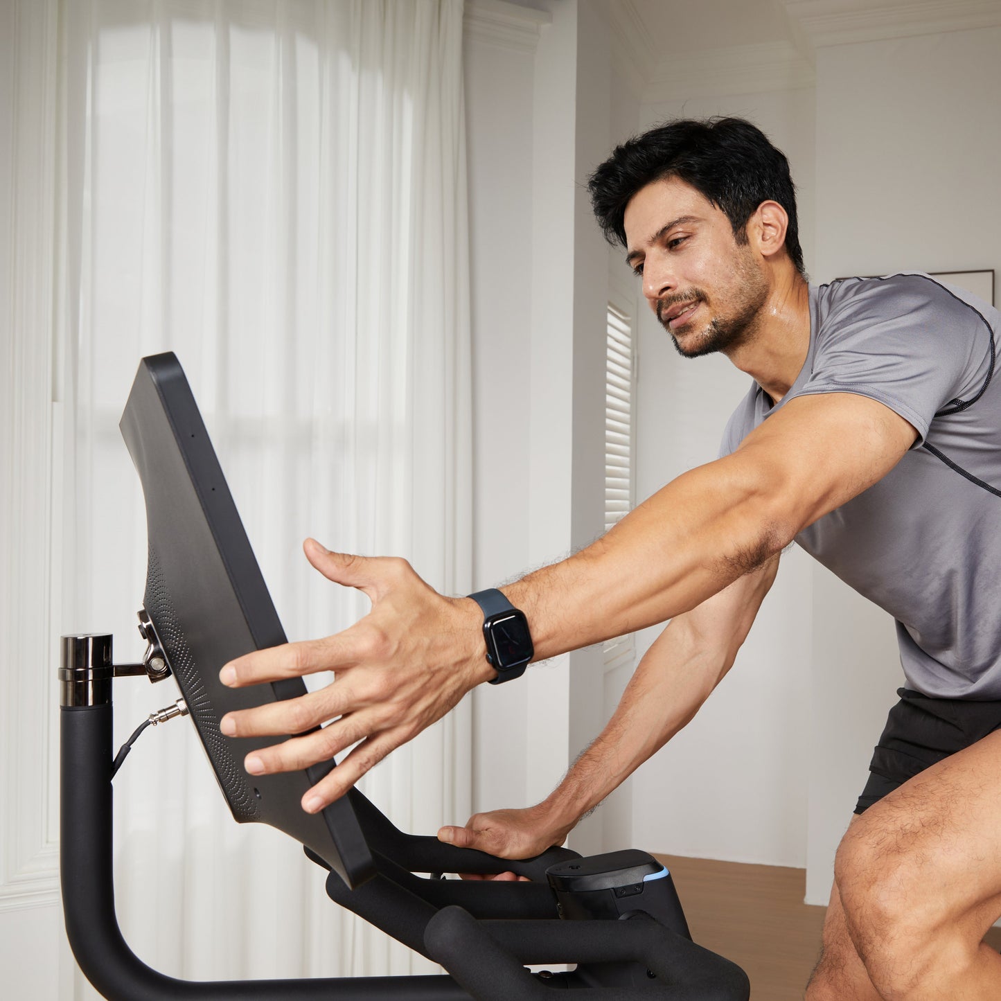 Velonix: The Smart Indoor Cycling Trainer